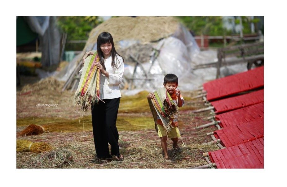 Dệt chiếu Định Yên